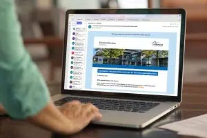 Newsletter auf Laptop geöffnet